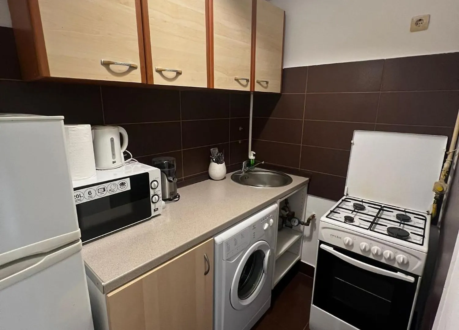 Lazynest - Central Studio With Balcony On Magheru Bucharest 0*,  Romania